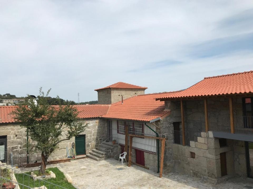 Quinta Do Pinheiro Villa Guimaraes Exterior photo
