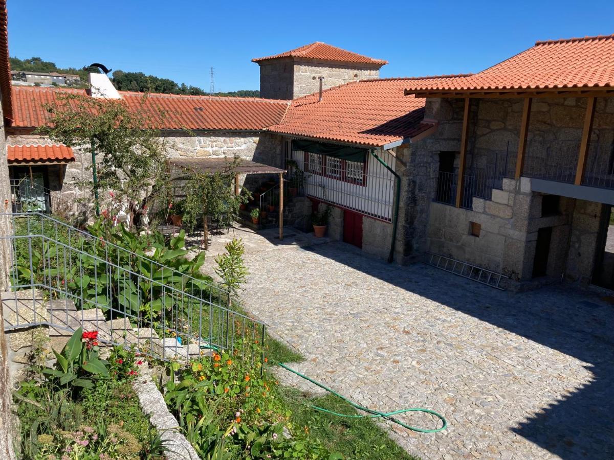 Quinta Do Pinheiro Villa Guimaraes Exterior photo